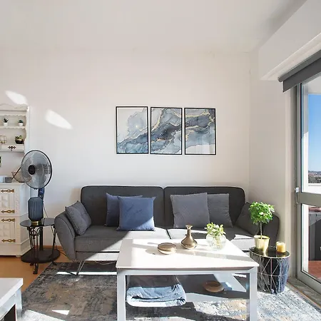 Apartman 16th View By The *